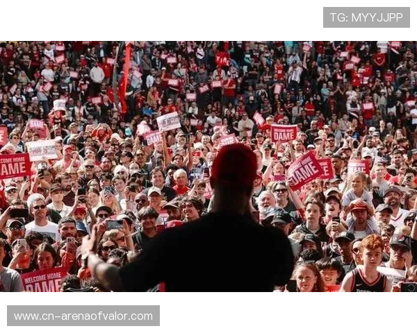 达米安·利拉德重返开拓者队 但跟腱问题或将影响本赛季出场时间 达米安·利拉德重返开拓者队 但跟腱问题或将影响本赛季出场时间